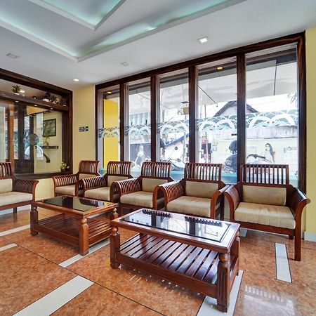 Hotel Super Townhouse Ernakulam North Kochi Zewnętrze zdjęcie
