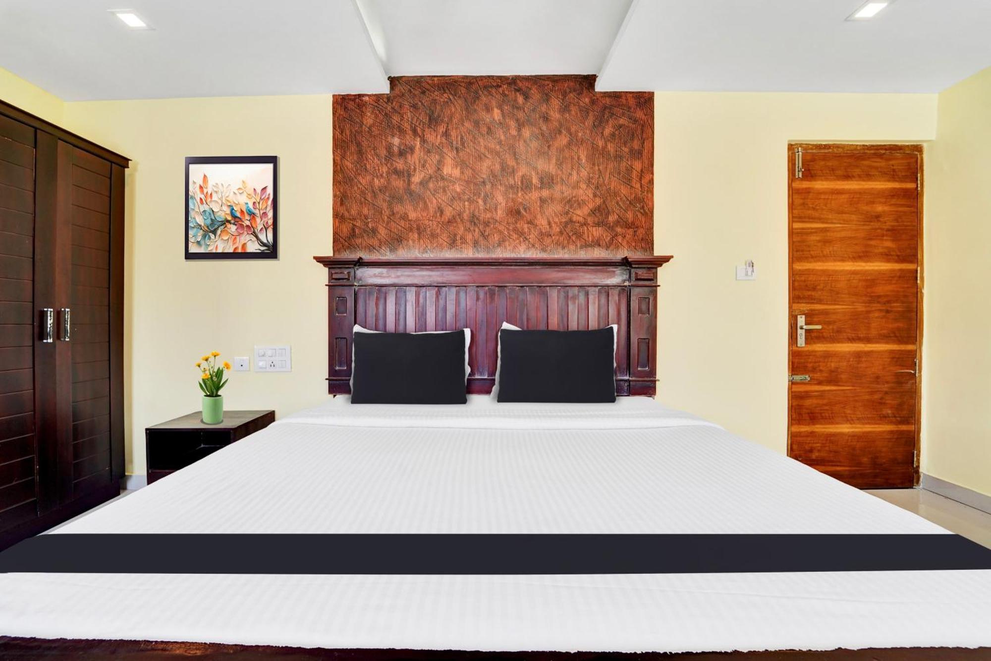 Hotel Super Townhouse Ernakulam North Kochi Zewnętrze zdjęcie
