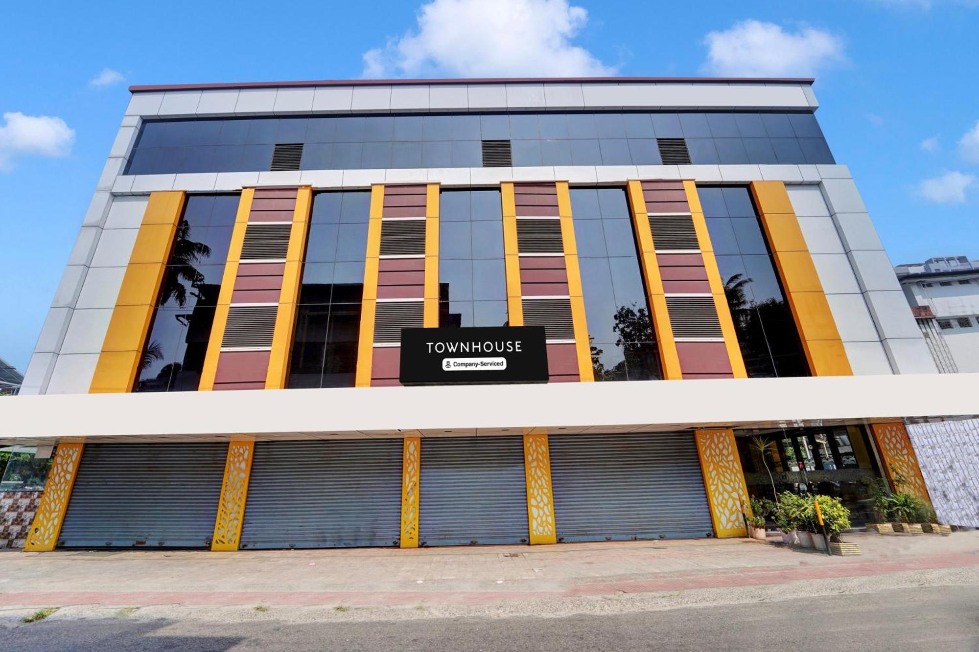 Hotel Super Townhouse Ernakulam North Kochi Zewnętrze zdjęcie